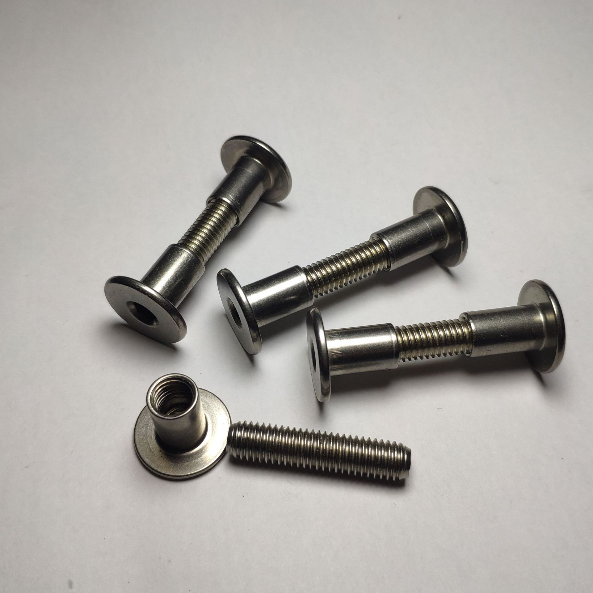 304不锈钢螺丝内六角对锁镙栓子母螺钉连接头螺母螺帽m8夹板螺丝