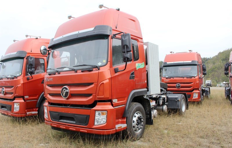 东风特商重卡336马力4×2牵引车eq4180vfn国五/欧五天然气lng/cng