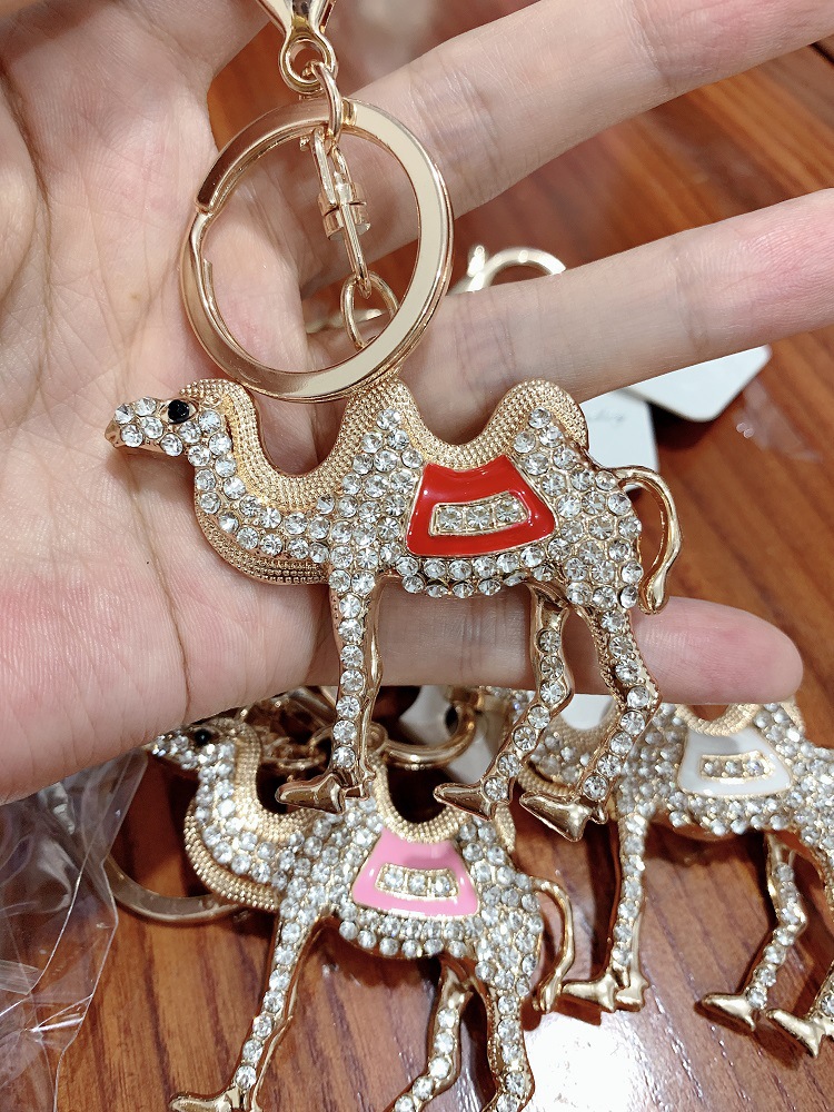 创意水钻沙漠骆驼钥匙扣男女可爱包包挂件钥匙链圈小礼品厂家批发