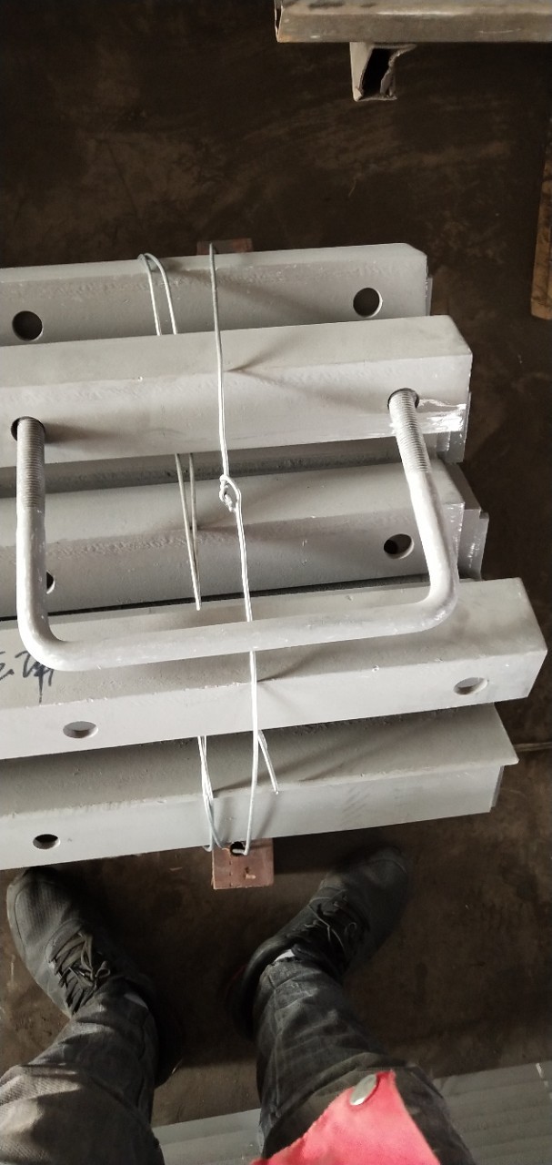 电缆支架电缆抱箍高铁桥梁预埋件支架