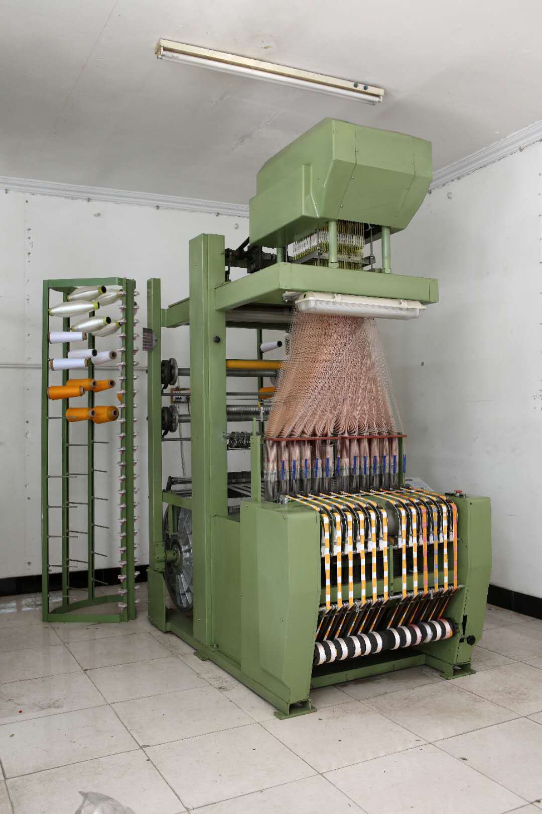 浦江莱宝钩编机 小型电脑商标织机 小型织唛机 布标