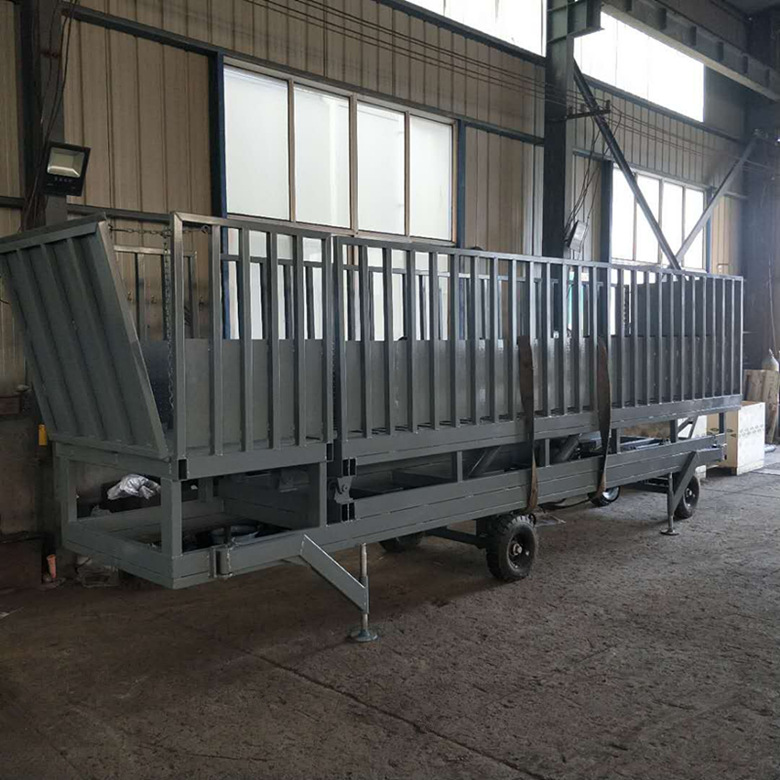 厂家生产养殖场专用移动卸猪台 卖猪用大型赶猪台装卸平台装猪台