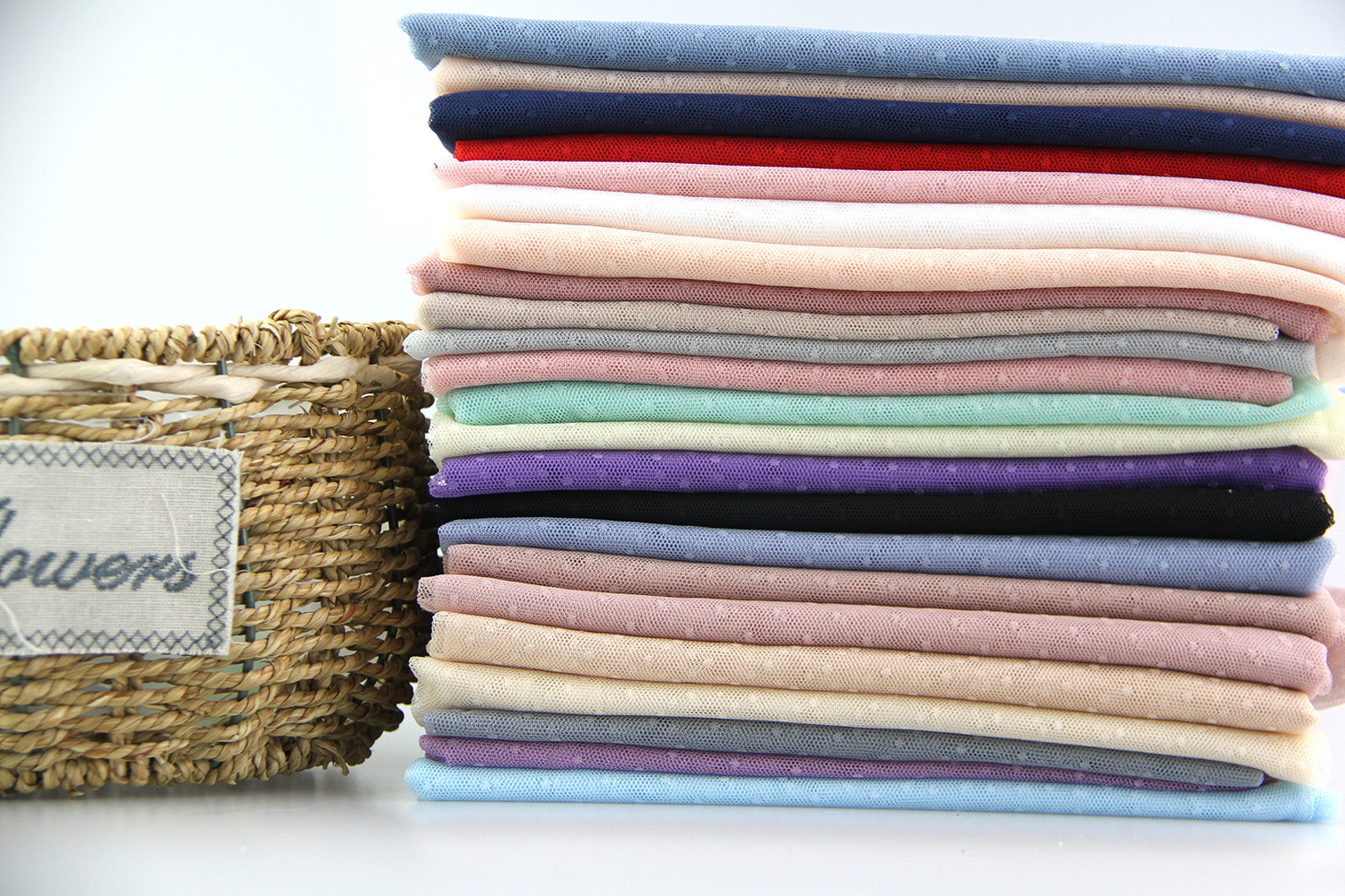 现货涤纶小点点纱网布面料婚纱网纱裙装饰纱 点点纱网眼布料