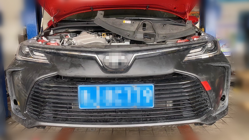 前杠适用于2019款2020款丰田卡罗拉保险杠