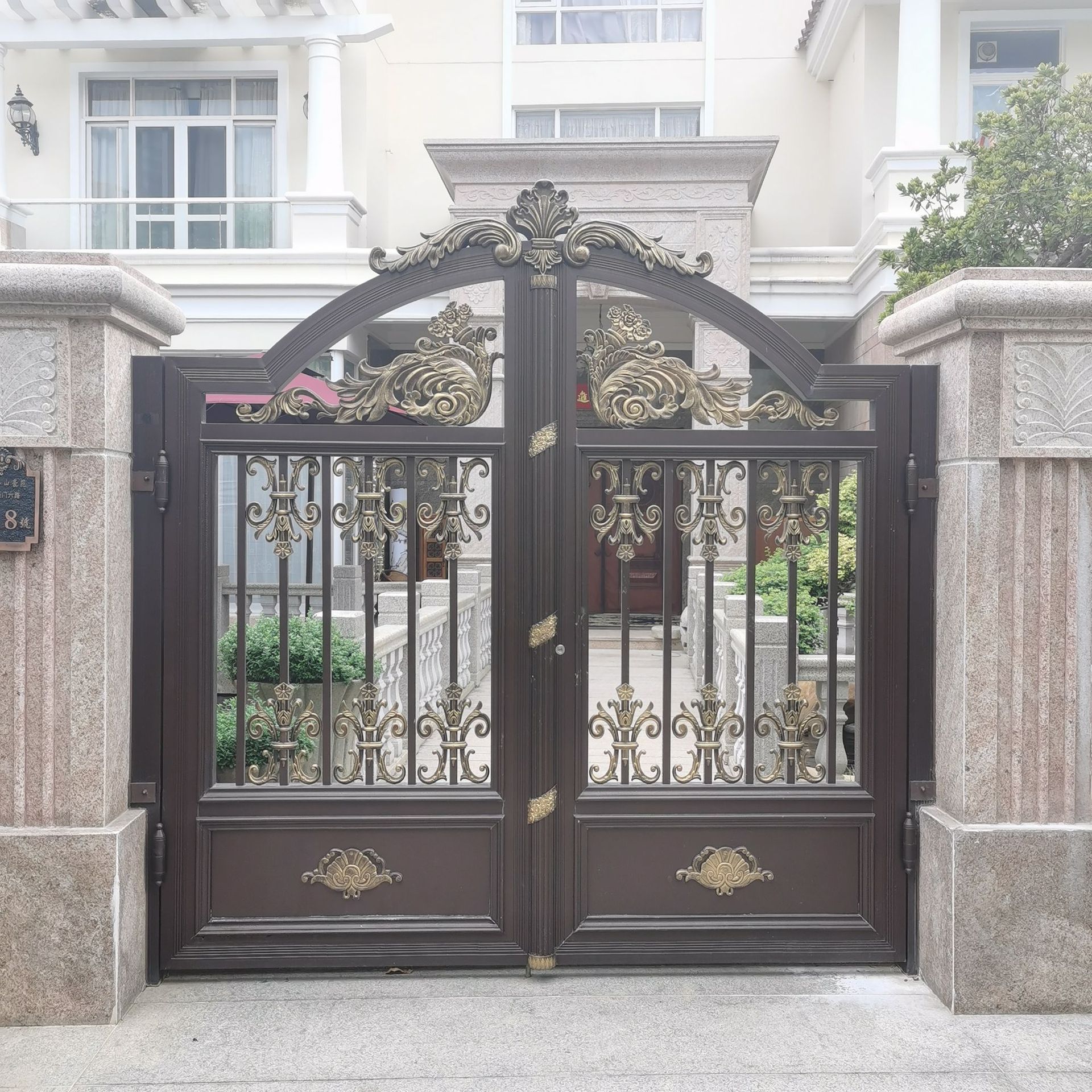 工厂直销欧式铝艺别墅庭院大门农村新中式别墅电动门自动折叠大门