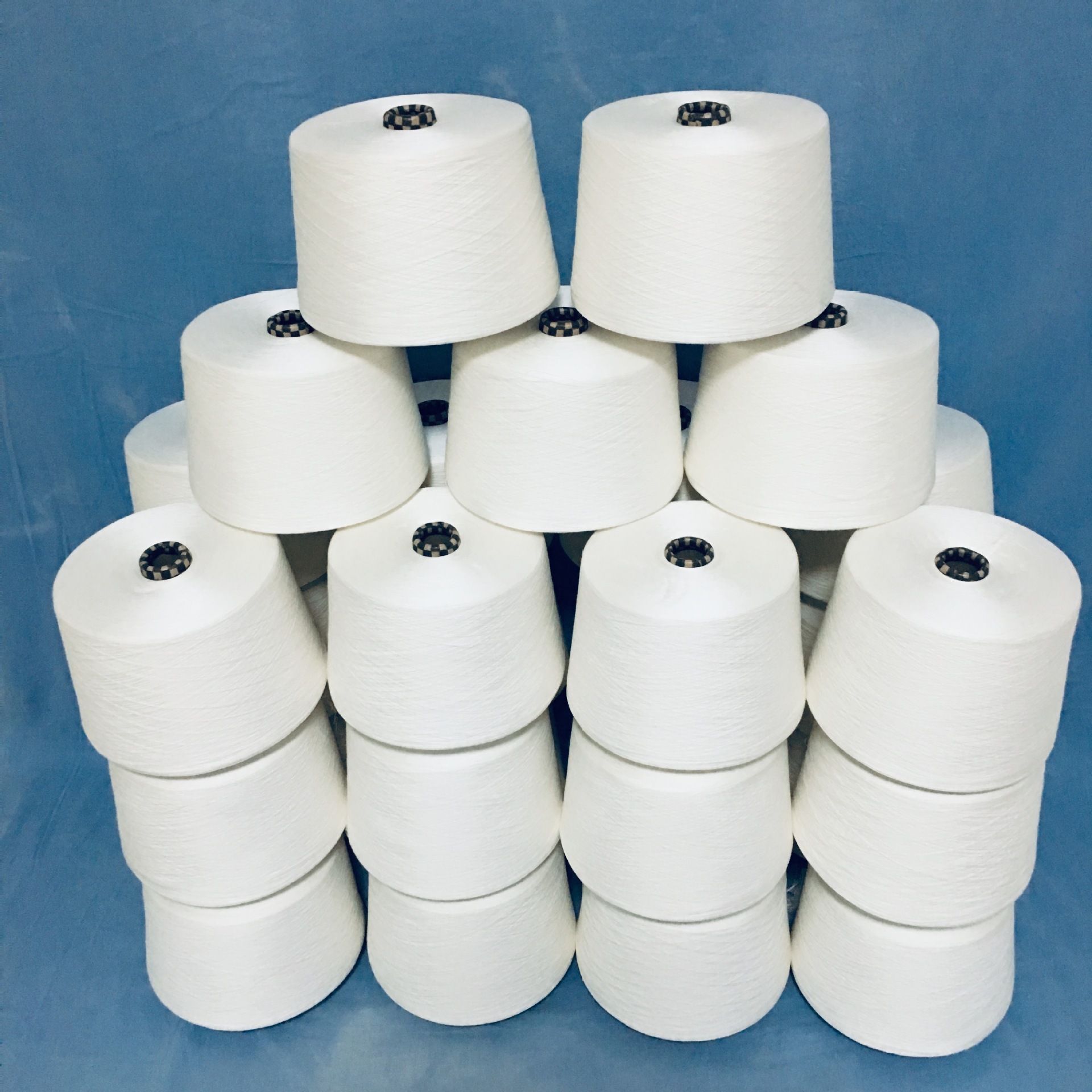 针织纱线精梳埃及棉30%/奥棉70%厂家直销40s纺织用品家纺梭织纱线