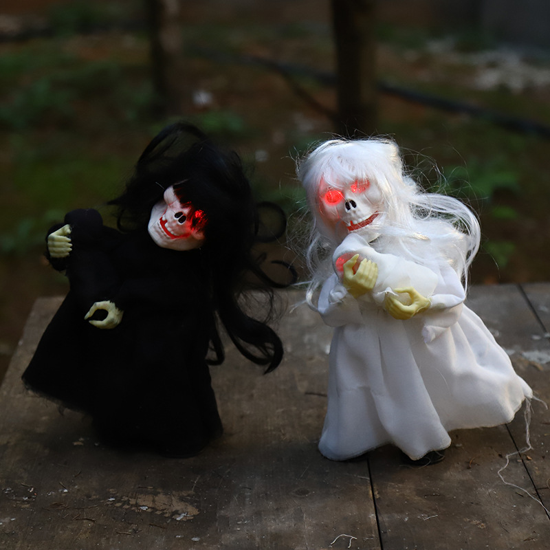 万圣节电动装饰道具 抱娃跳舞鬼纱布骷髅电动鬼发光发声鬼屋装饰