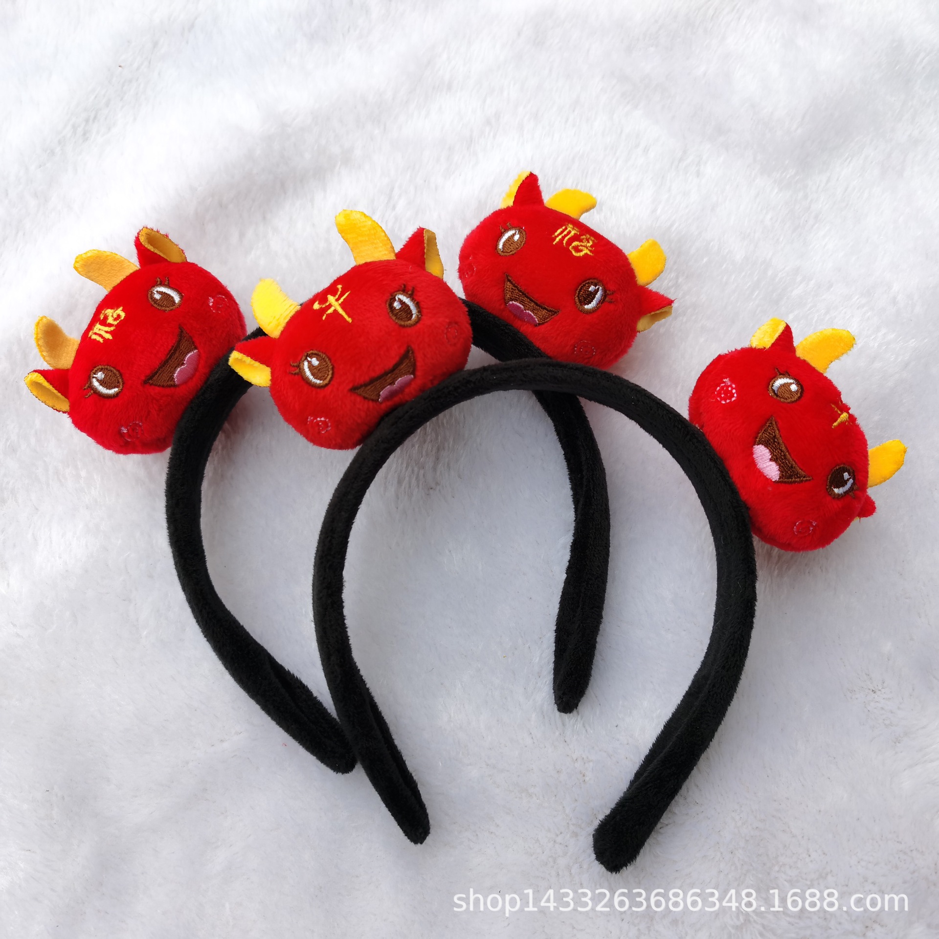新款喜庆小福牛发饰发箍发夹 牛年饰品卡通毛绒发圈胸针 新年饰品