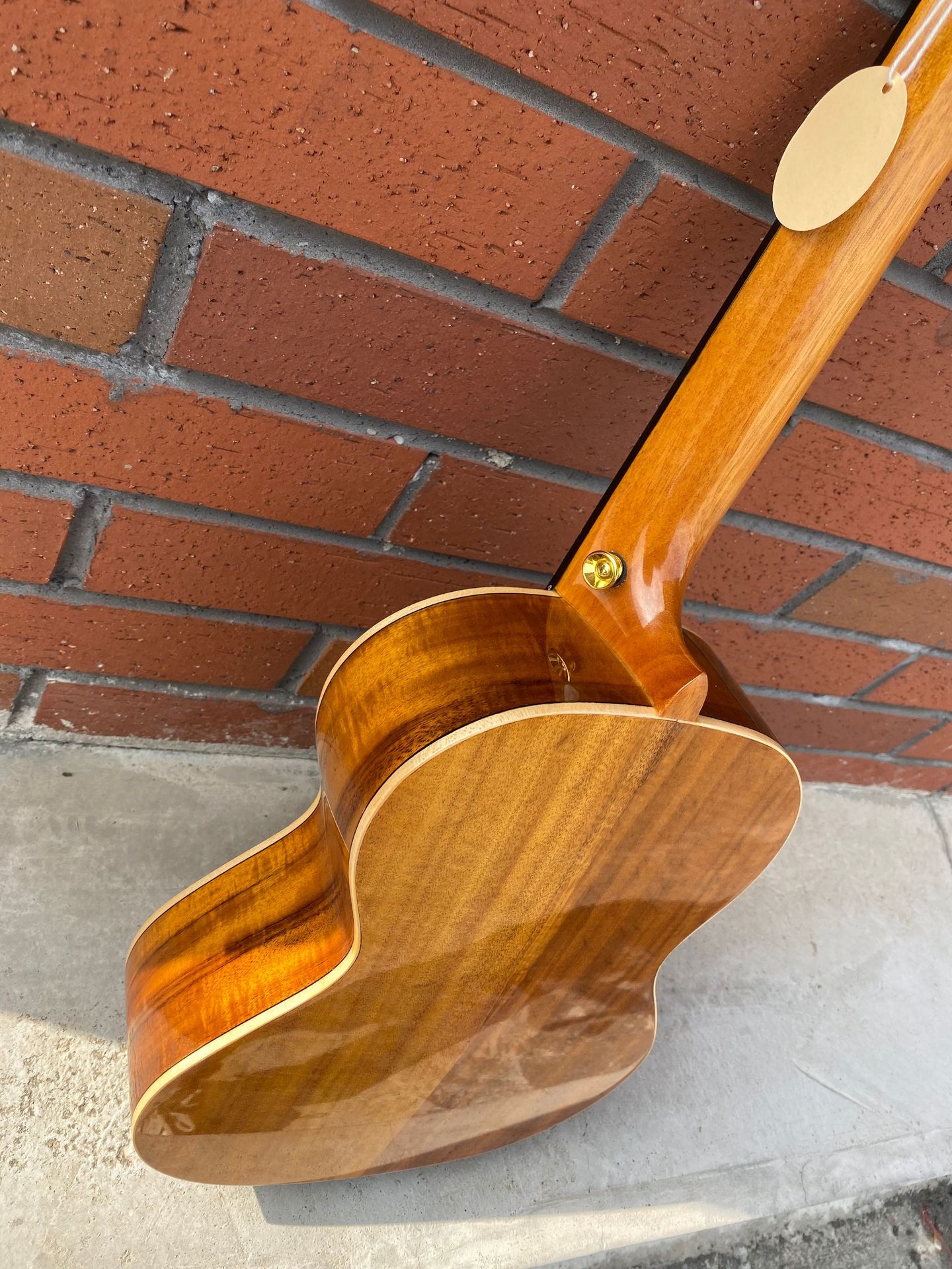 相思木单板ukulele 亮光面单尤克里里27寸 进阶指弹 吉他厂家批发