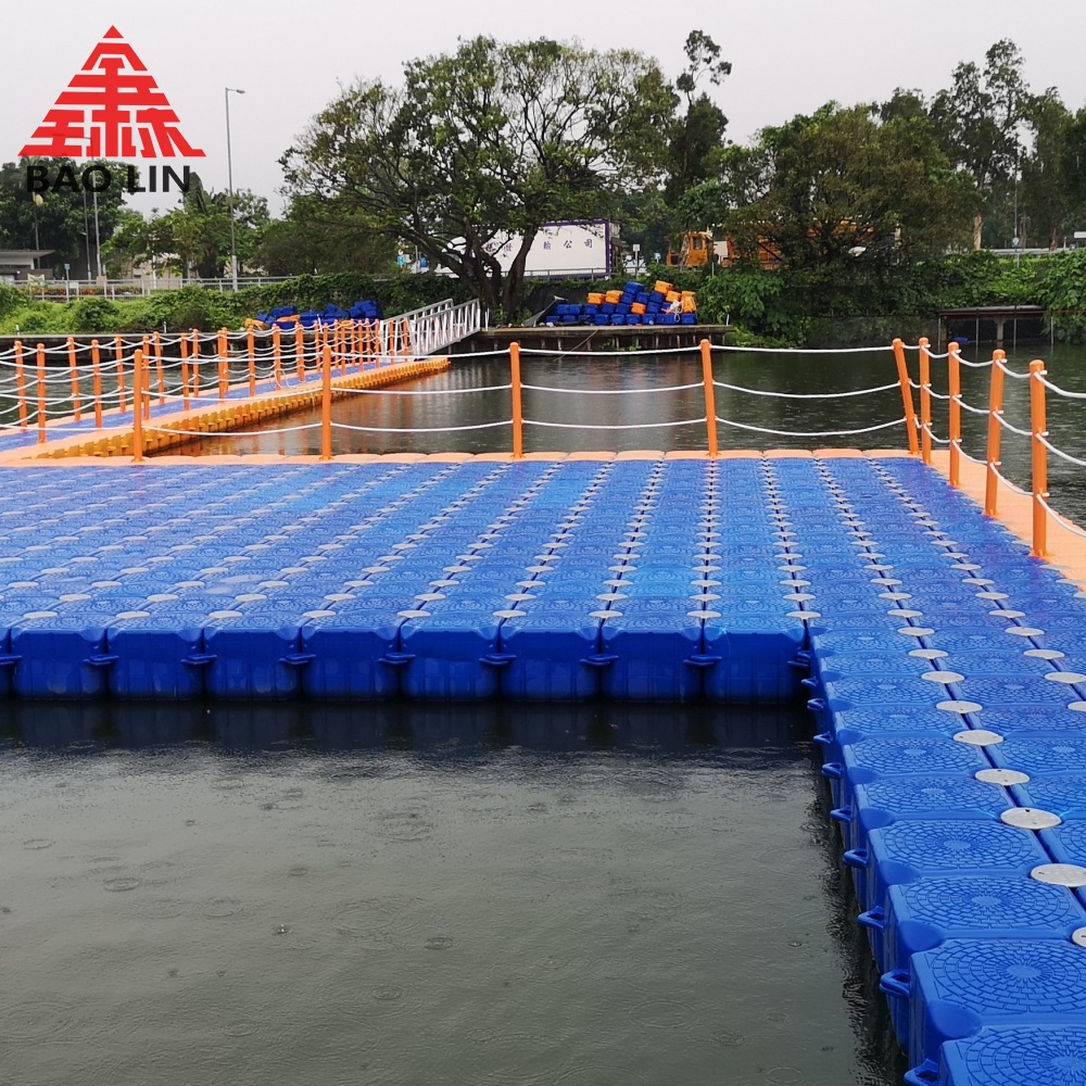 码头塑料浮筒平台摩托艇船只停靠浮台养殖网箱水上餐厅人行走道