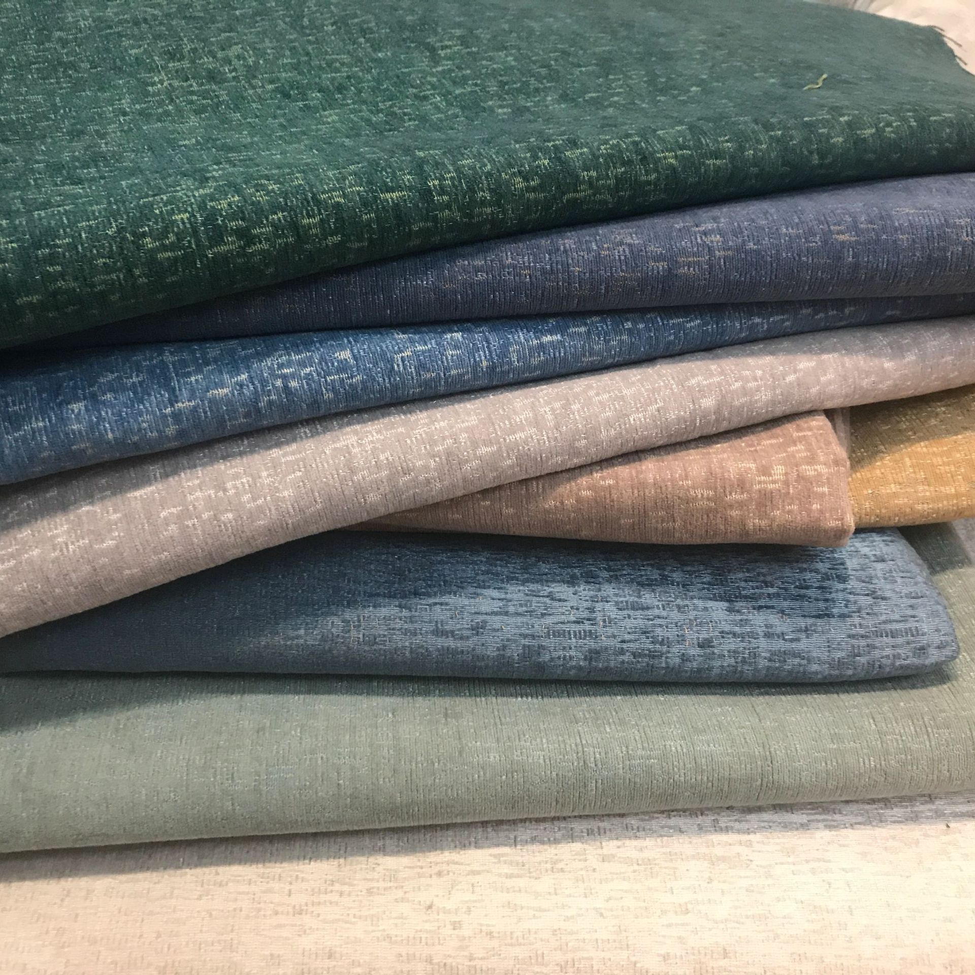 北欧现代环保雪尼纱沙发布 抱枕布 提花肌理窗帘沙发 厂家直销