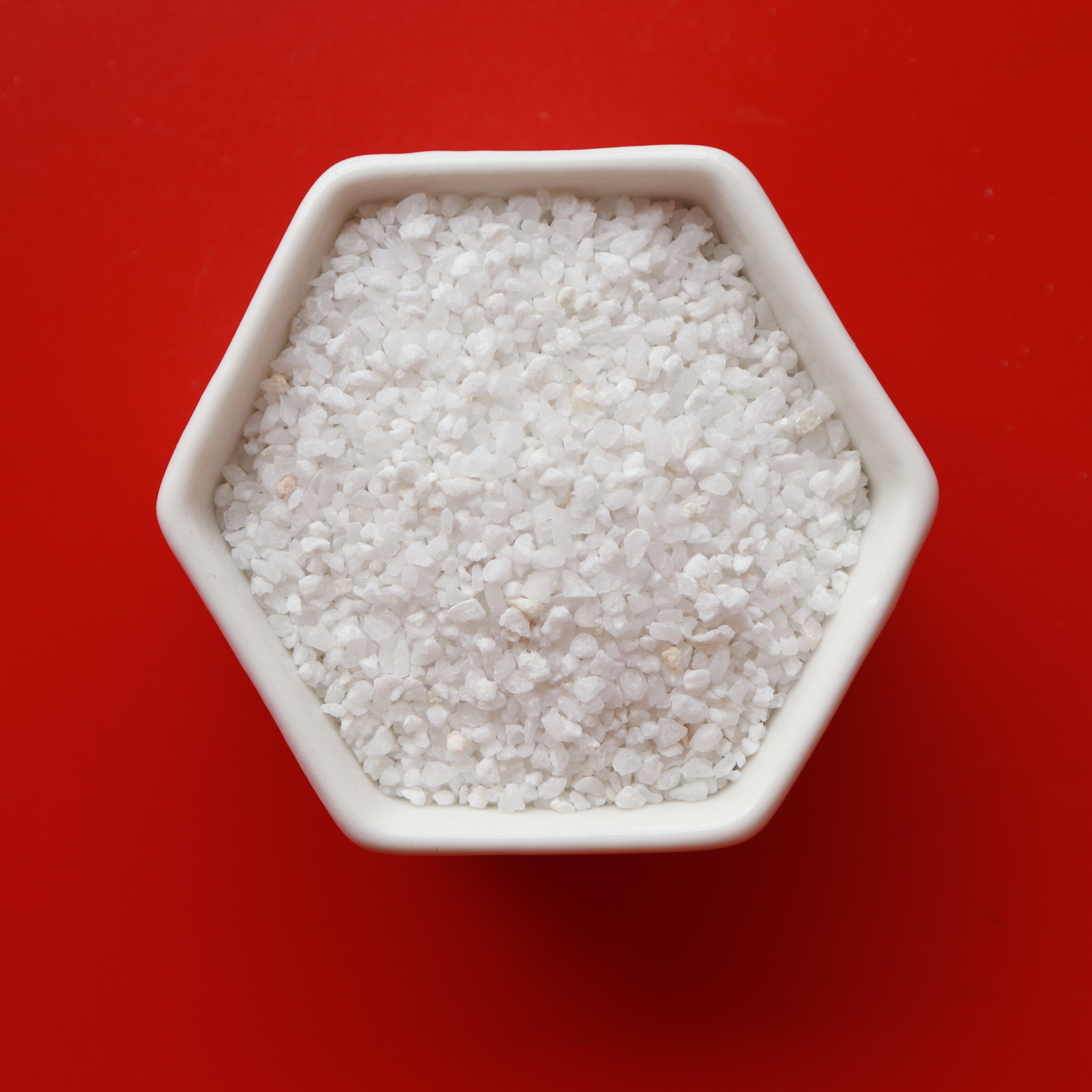 广东河源厂家生产高纯石英砂8-16目精选bc石英板材用砂 含硅量高