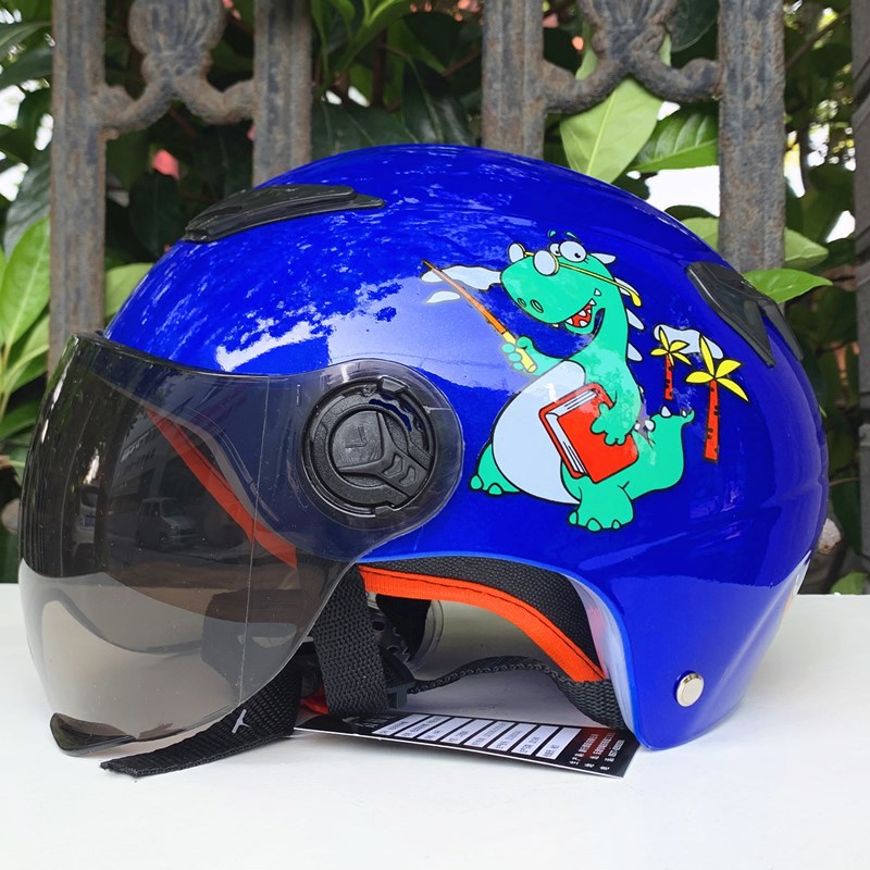 厂家直销新款儿童玩具头盔夏季电动车安全帽卡通可爱宝宝轻便头盔