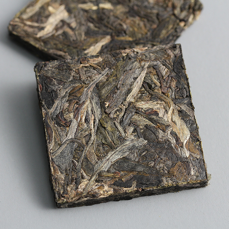 批发普洱茶 厂家直销 方片小砖 2018年普洱生茶 8克/块