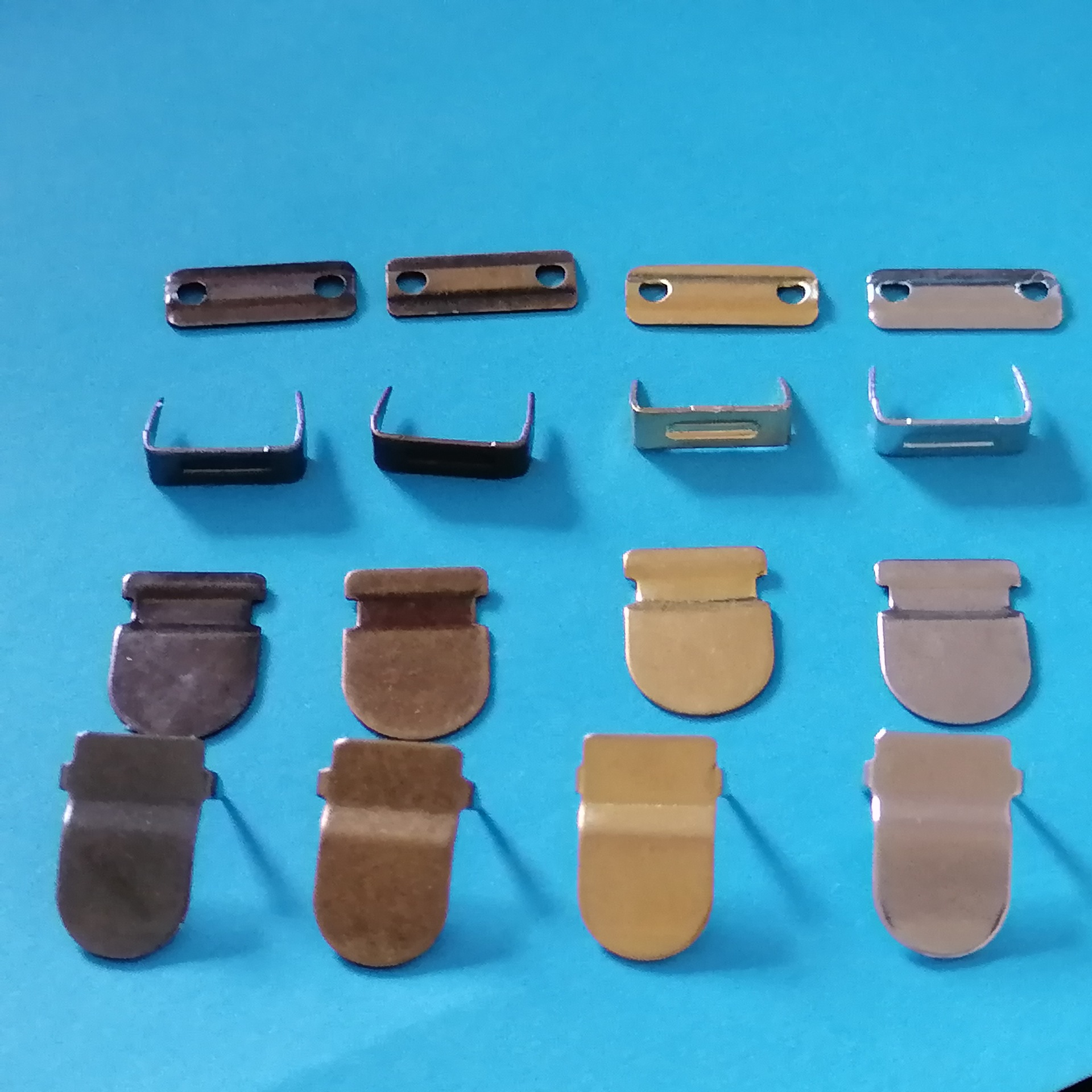 现货金属二爪裤钩 铜质裤钩 西装工装裙子挂钩 服装辅料