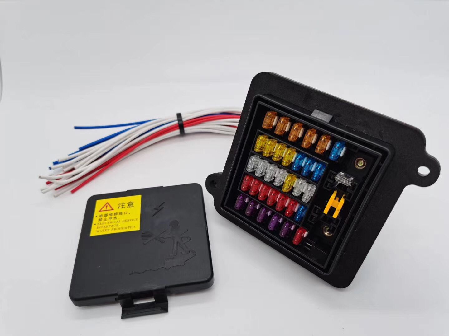 汽车保险盒总成带连接线三环 东风天等锦汽车保险盒保险片保险丝