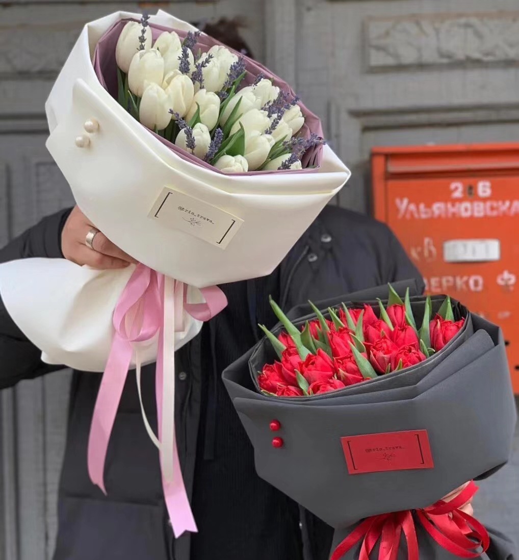 网红俄罗斯圆形花束包装纸花束包花纸防水卡芬纸鲜花包装定型纸