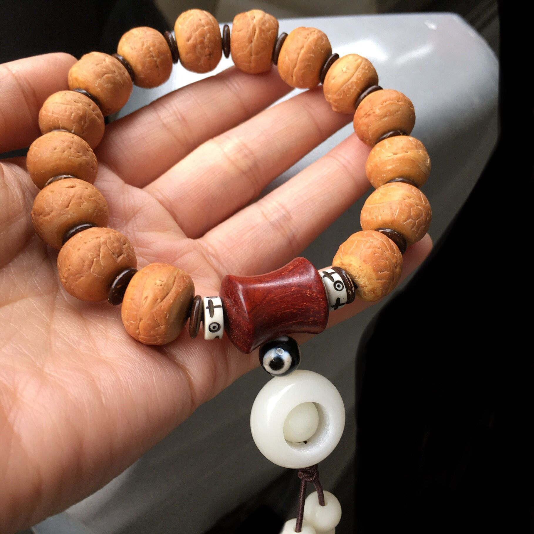 厂家供应藏式凤眼菩提佛珠 凤眼菩提手串 凤眼菩提