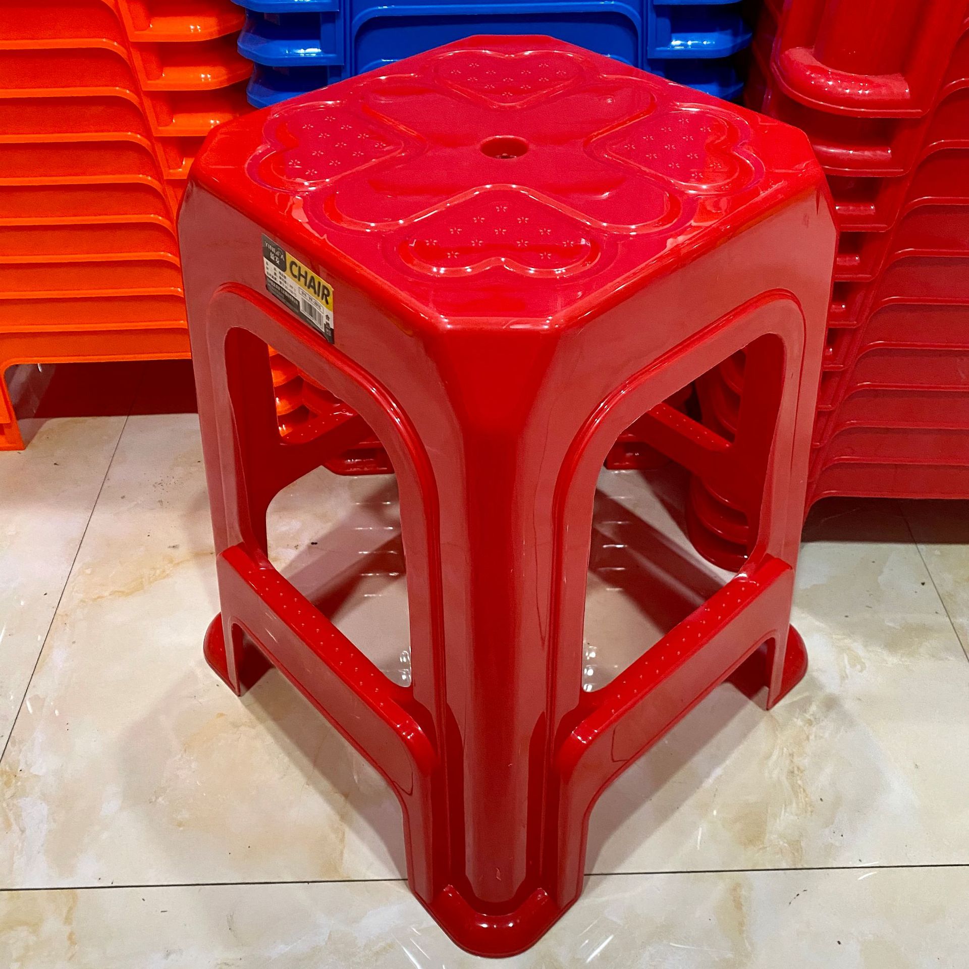 盈发厂家直销2815凳子加厚塑料凳子成人家庭塑胶凳家用高脚椅子