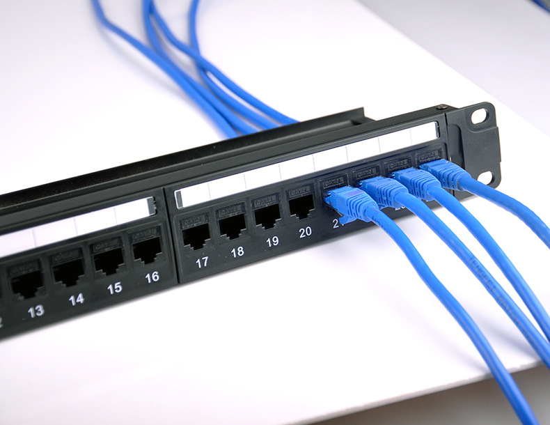 超五类免打网线配线架直通百兆网络免打模块1u机柜配线架带理线架