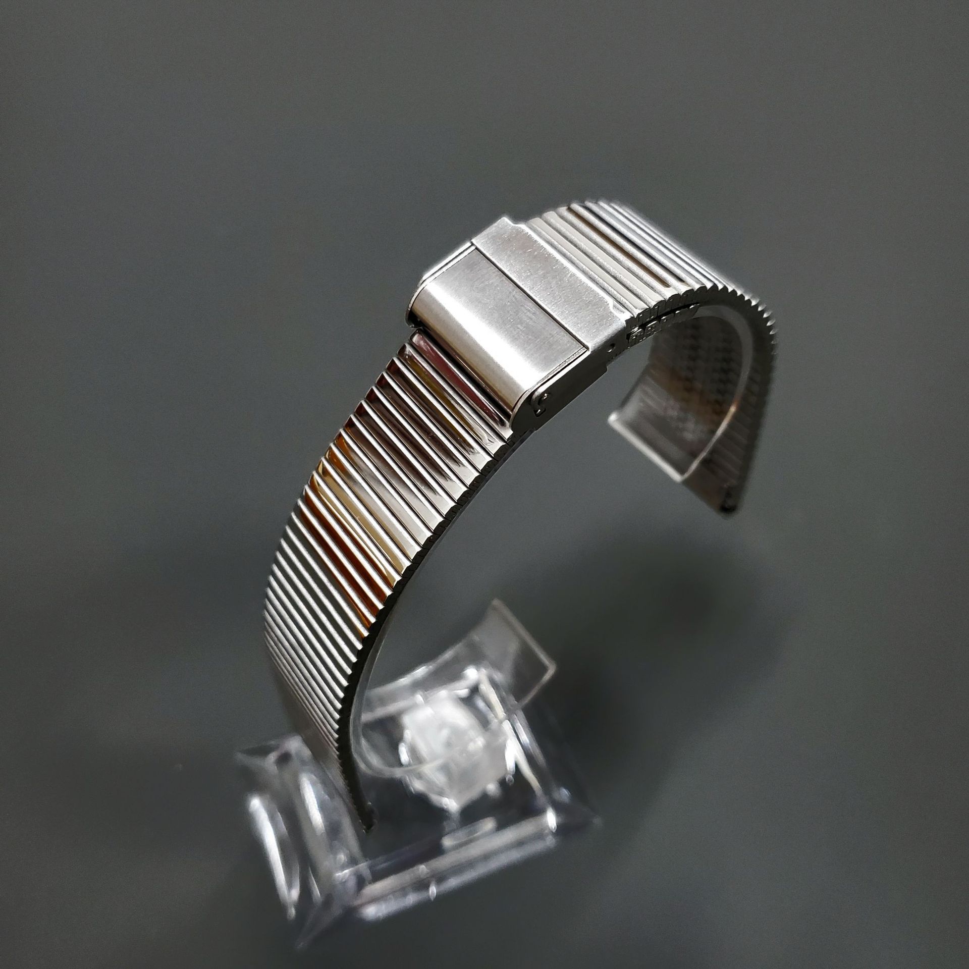 多珠不锈钢苹果手表带适用iwatch配件金属竹节亚仙奴精钢链式表带