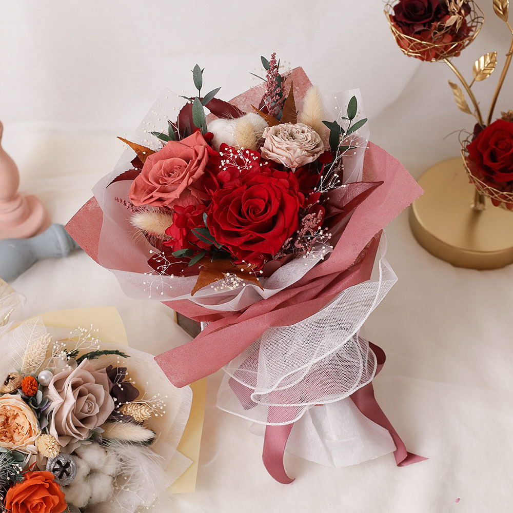 永生花新娘手捧花韩式婚礼伴娘结婚照手抛花球创意旅拍摄影道具