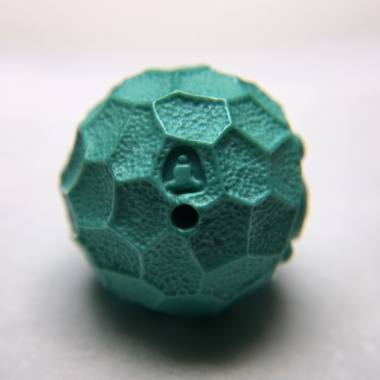 批发湖北高瓷绿松石 原矿无优化雕刻圆回纹珠高瓷蓝绿玉化 无相珠