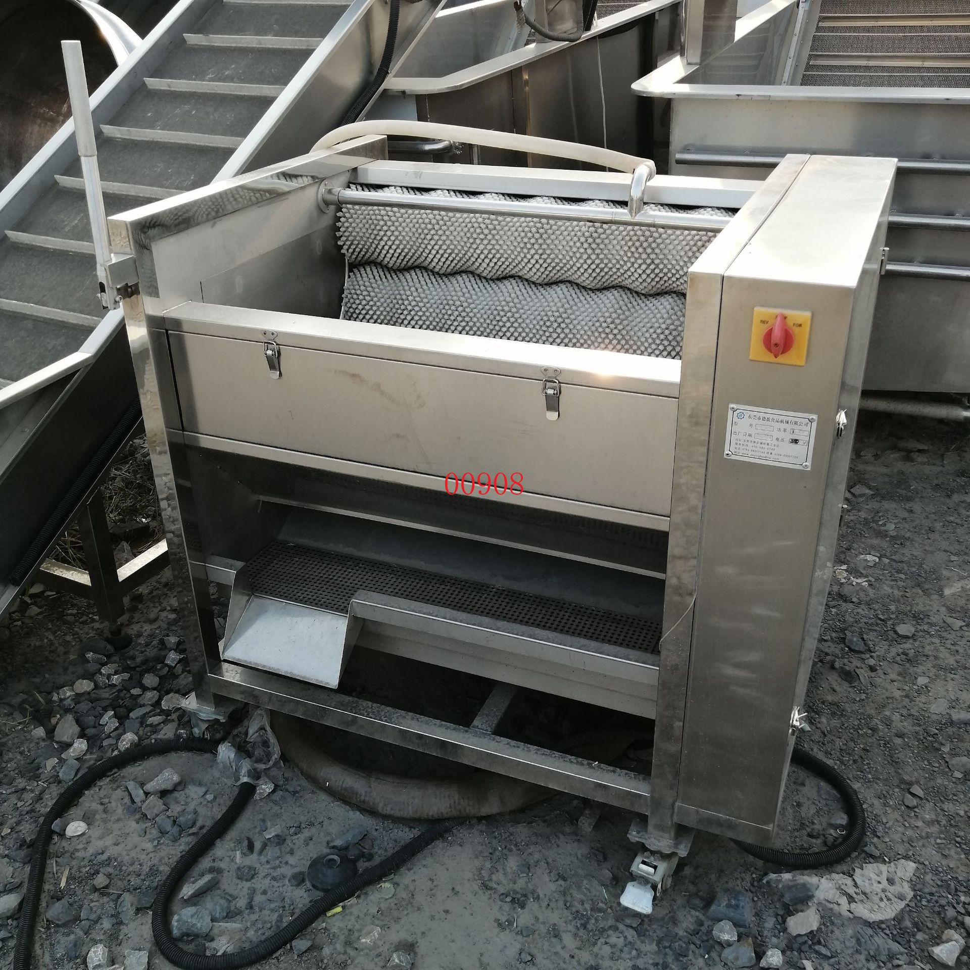 出售回收二手dy100毛辊清洗设备商用毛辊超声波清洗机瓜果去皮机