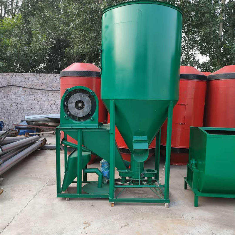 多功能立式玉米搅拌机饲料颗粒混料搅拌机饲料粉碎搅拌一体机