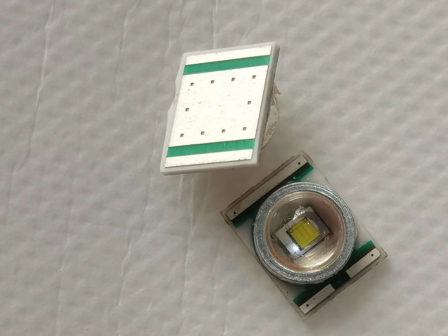 led科瑞cree灯珠xre厂家3w q5 7090灯珠现货供应cree xre灯珠