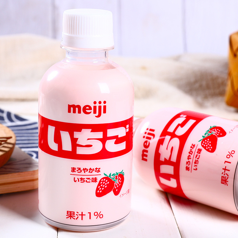 日本进口meiji明治醇厚草莓牛奶咖啡牛奶混合水果味饮料220ml/瓶