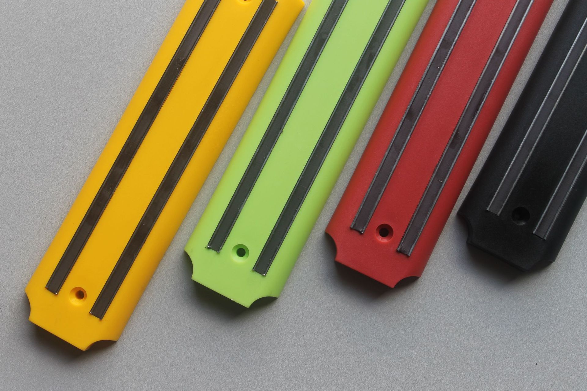 abs磁性刀架厨房用品壁挂式吸磁铁磁力插菜刀具收纳置物架