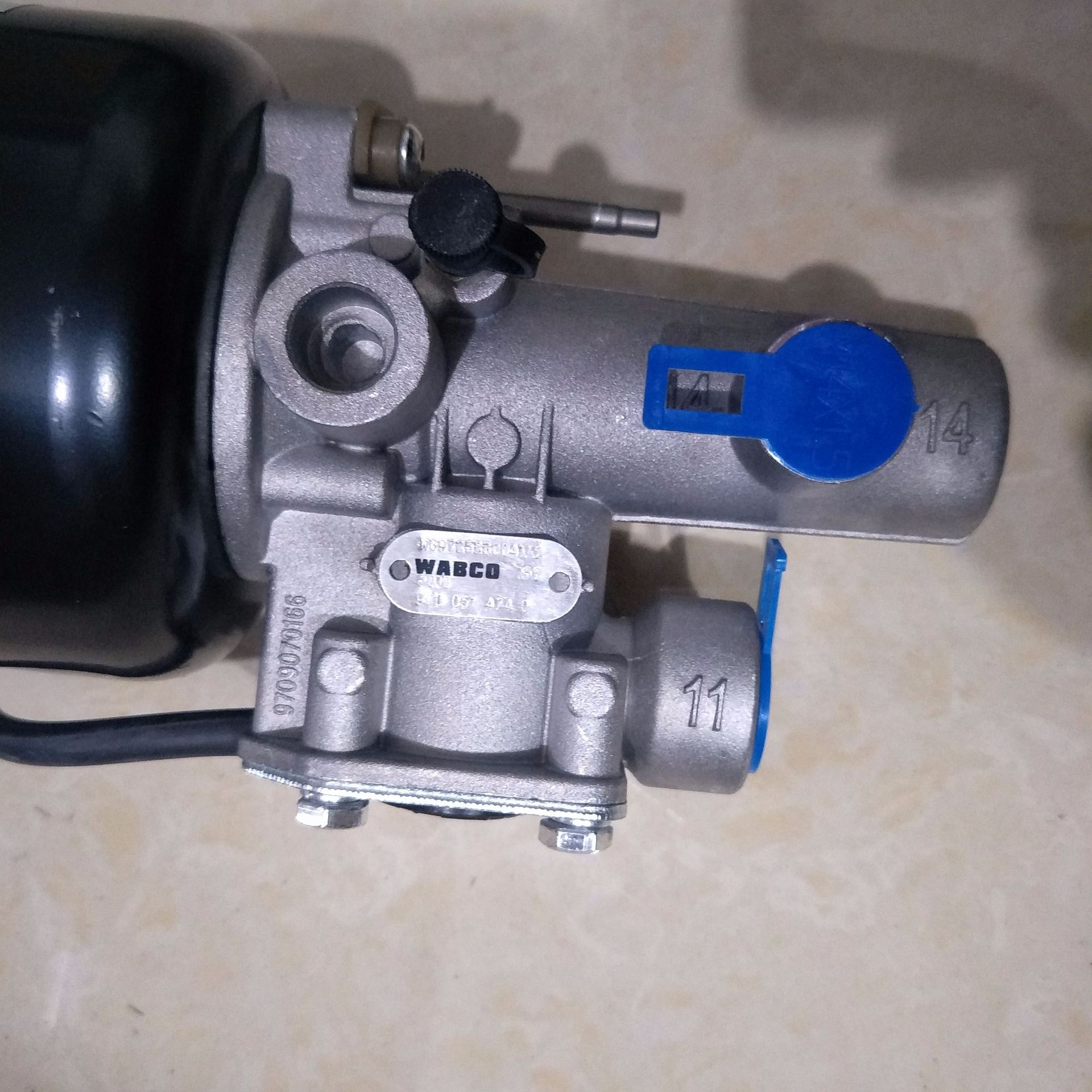 wg9725230041 离合器分泵2