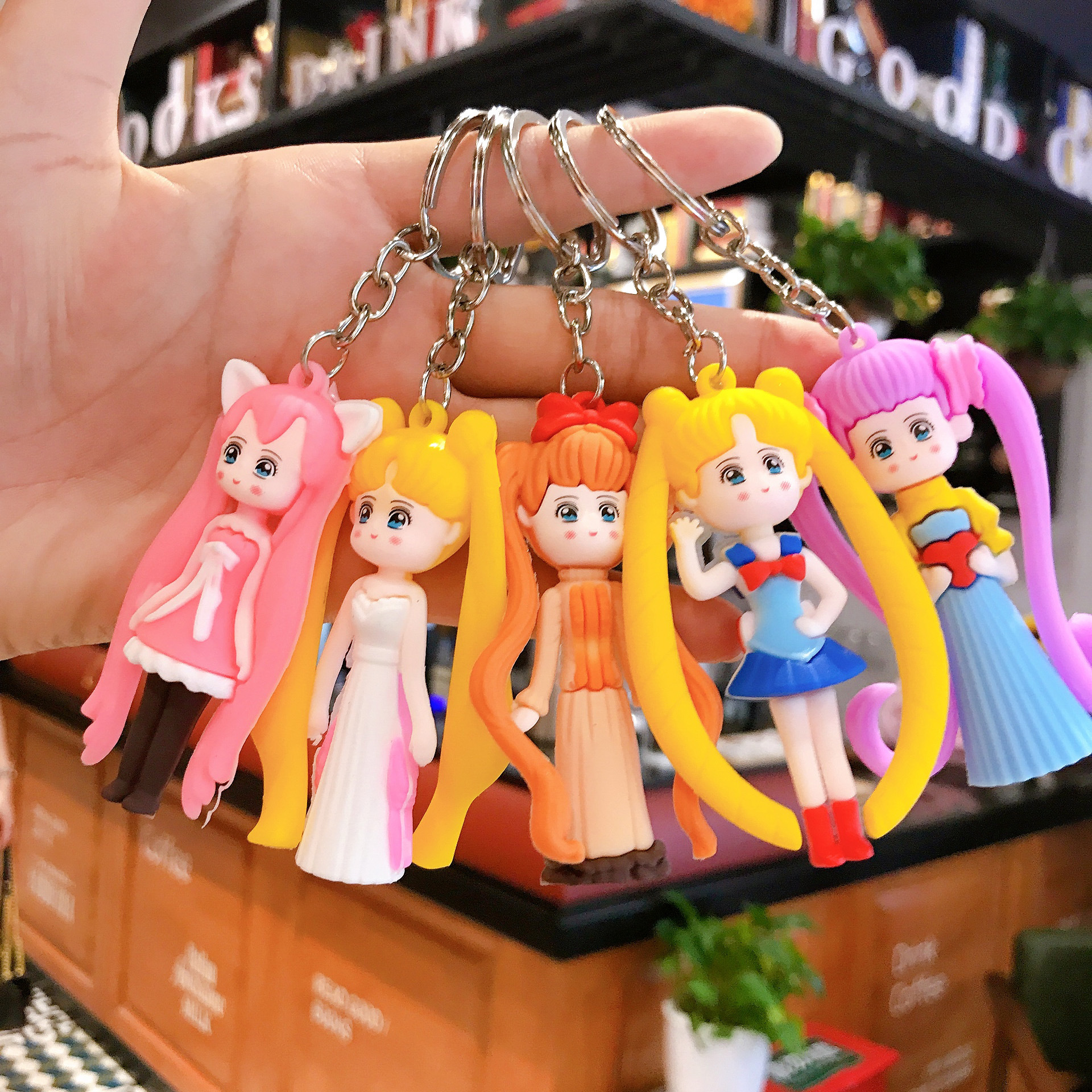 卡通美少女钥匙扣硅胶汽车挂件pvc创意促销赠送礼品 批发定制