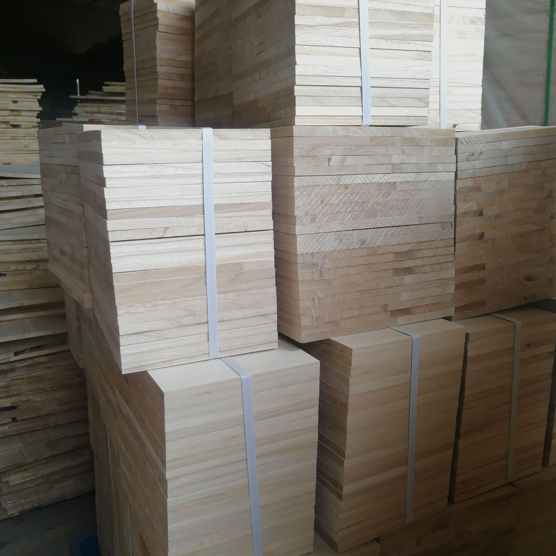 批发跆拳道击破板 实木板材拳击木板表演训练桐木板拳击板可订制