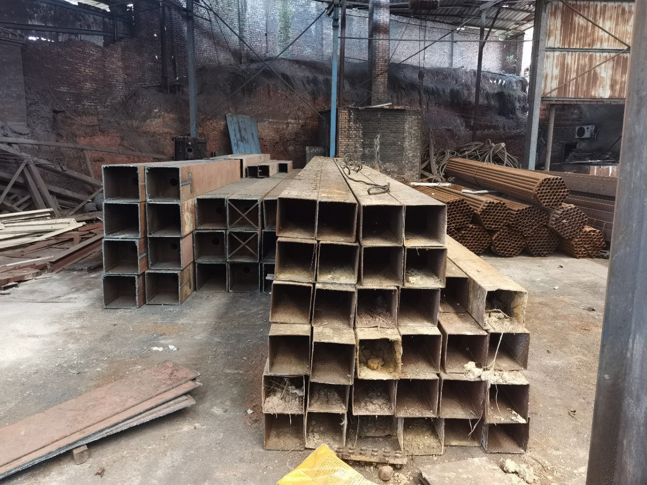 厂家出售二手矩管 旧方管 焊接圆管 常年收售库存 积压材料