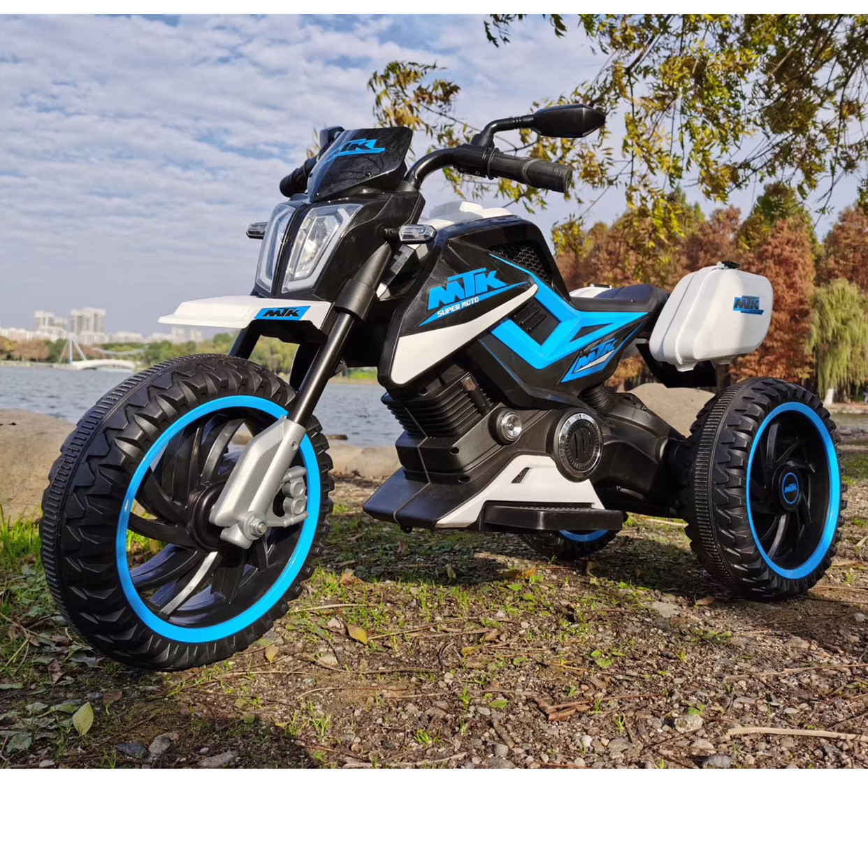 贝多奇新款ktm公爵儿童三轮电动摩托车男女宝宝小孩玩具车大号电