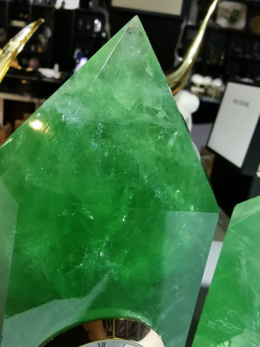 天然绿莹石石英表水晶六棱柱能量金字塔家居样板房高档搭配学生用