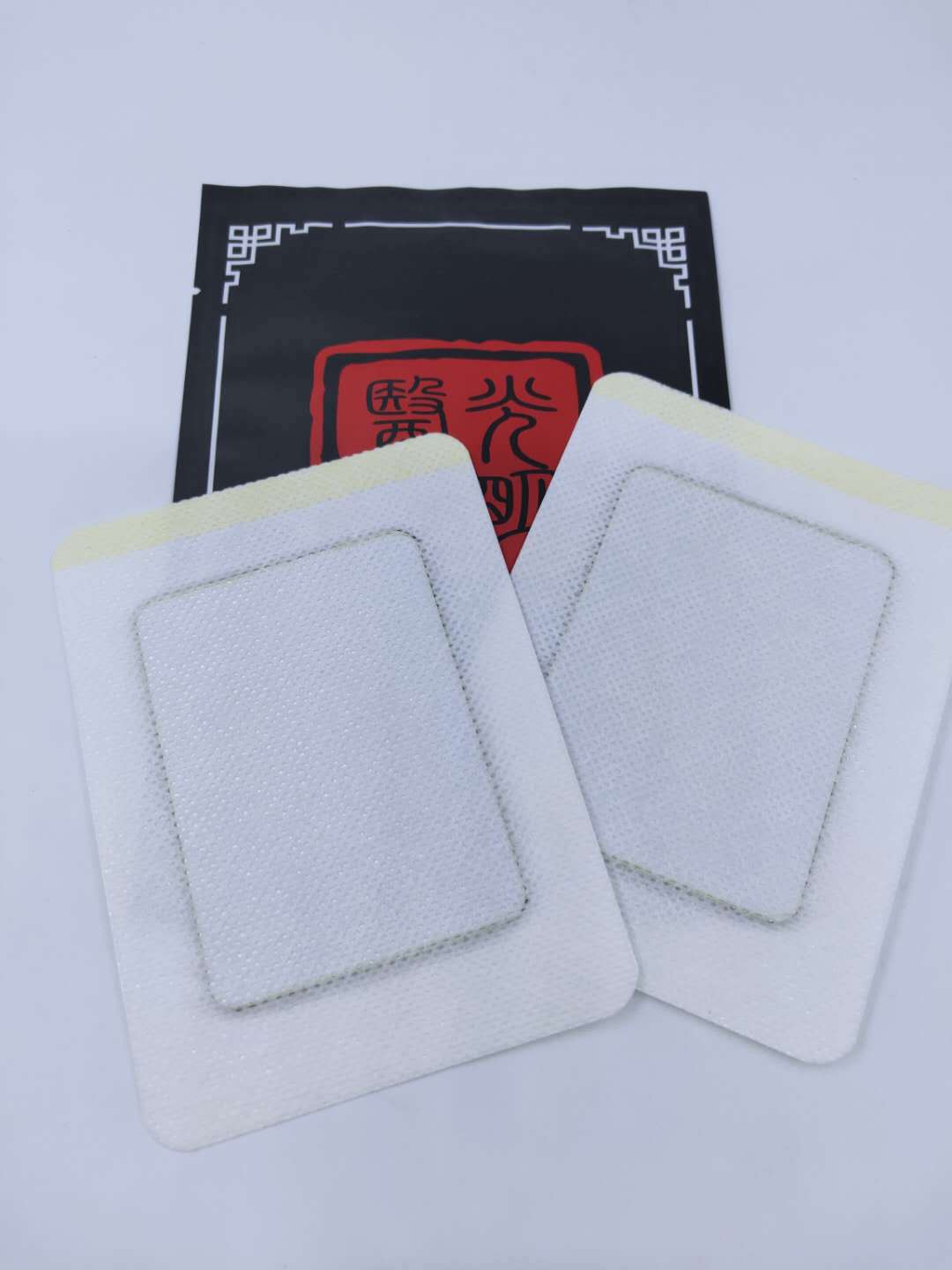 光明医药 三七冷敷贴 4贴装黑膏药