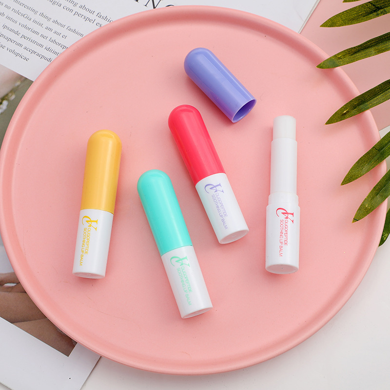 8杯水润唇膏保湿滋润补水防干裂干燥淡化唇纹口红打底膏一件代发