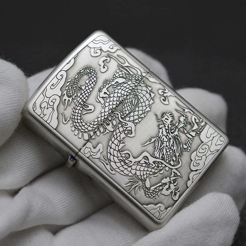 正品zippo  之宝 打火机  日版 神龙 古银色  特价机