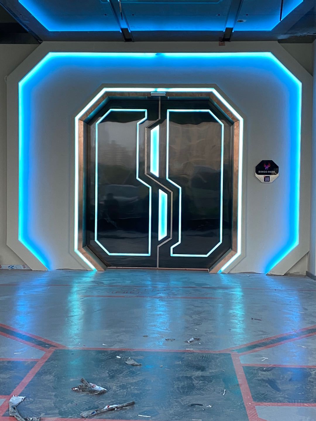 0成交0扇展厅高科技智能门手掌智能门展厅出口智能门入口智能门控制们