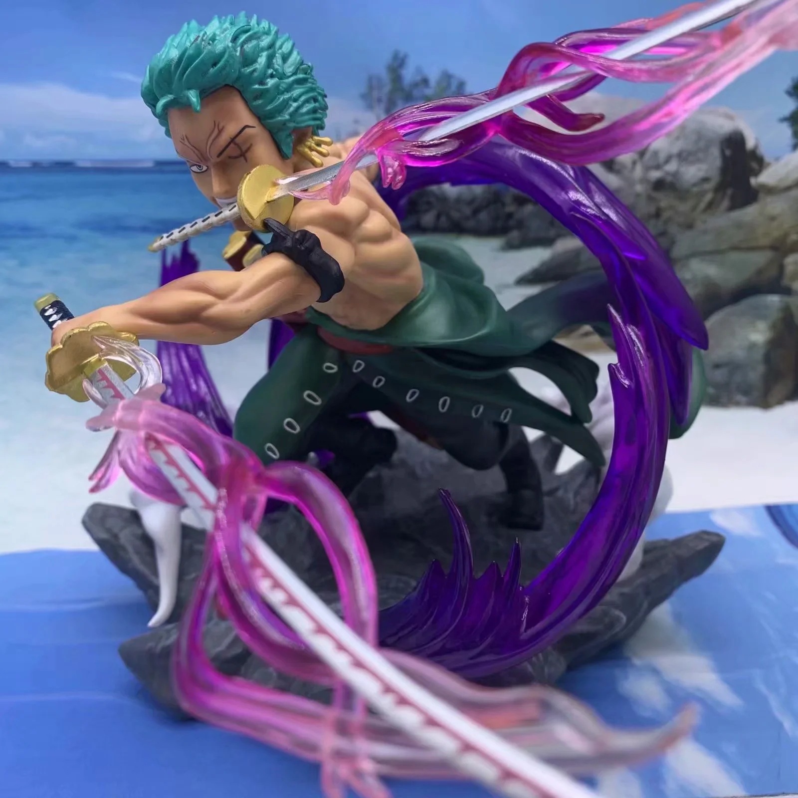 鑫胜行贸易 海贼 草帽团共鸣系列加一 索隆 鬼斩三千世界盒装手办