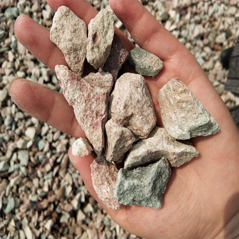 沸石厂家水处理用斜发沸石颗粒人工湿地公园河道治理用沸石滤料