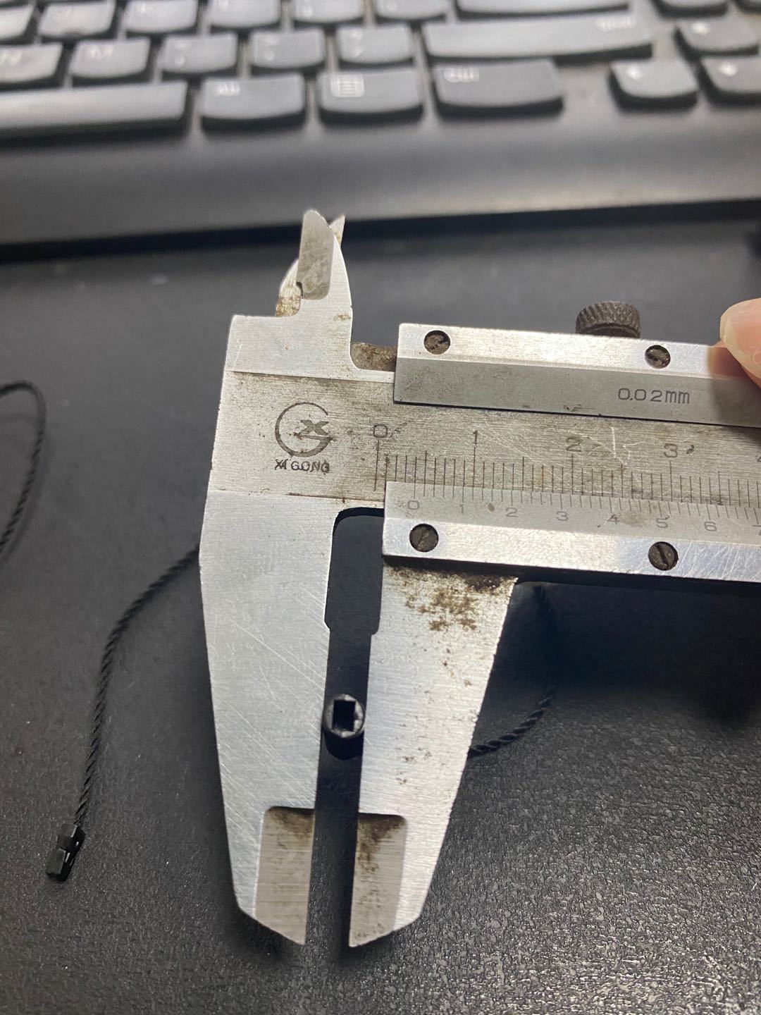 圆柱单插吊粒一次性直径4mm,长度12mm 吊牌挂绳 商标吊绳 新款