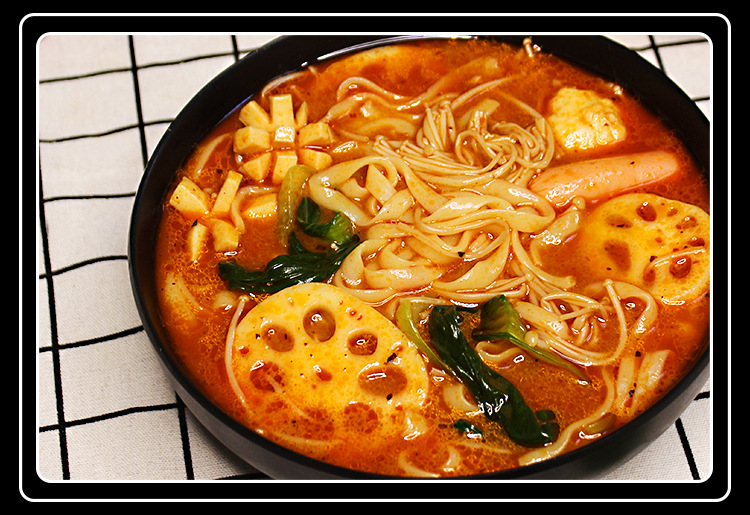 东北大妈奶香麻辣烫4包料320g 东北老式砂锅麻辣面牛筋面速食批发