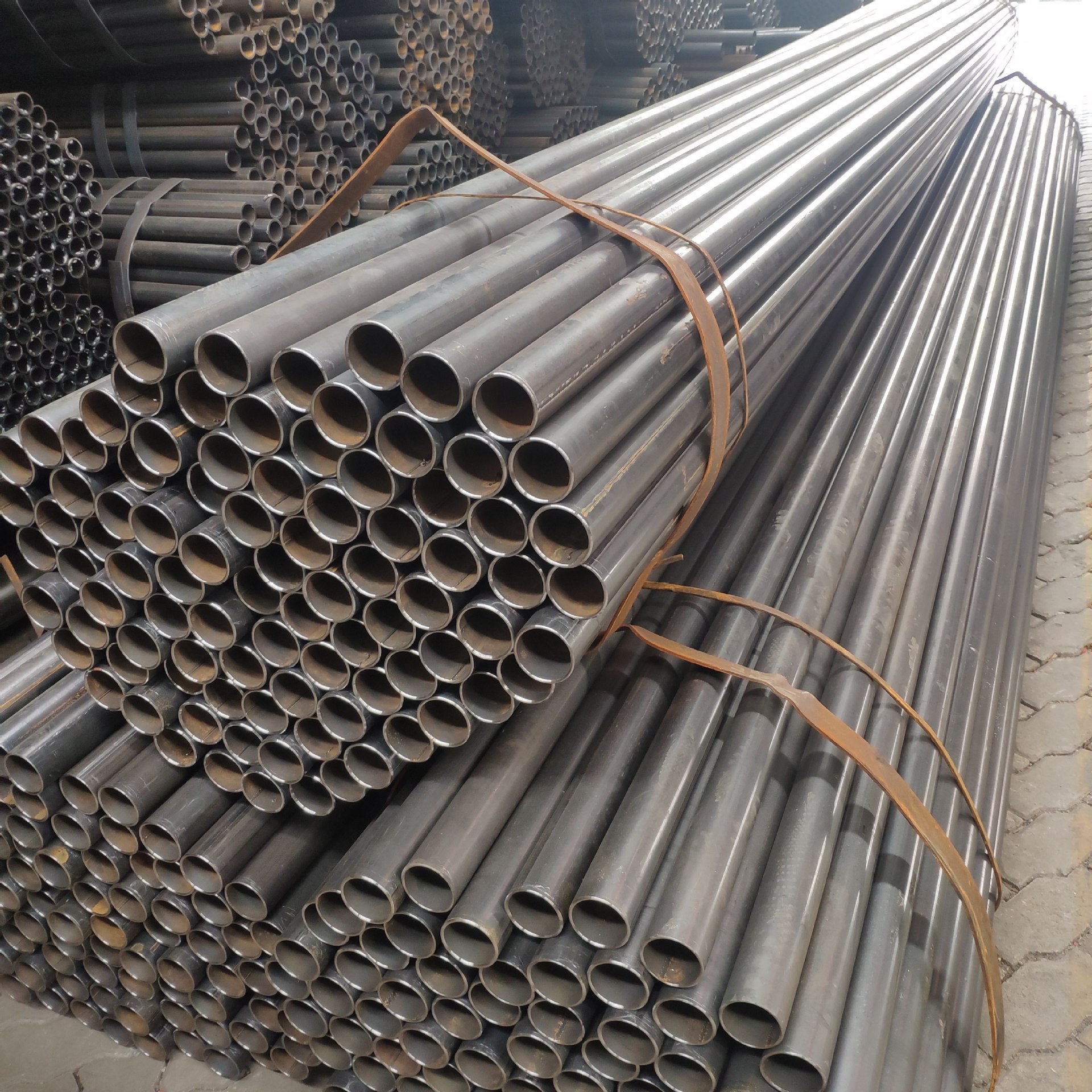 直缝焊管架子管佛山优质建筑工程手脚架子管 广东排山管4寸黑钢管