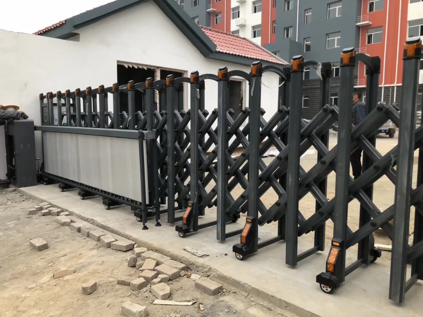 铝合金伸缩门定制不锈钢电动伸缩门单位庭院自动无轨遥控大门安装