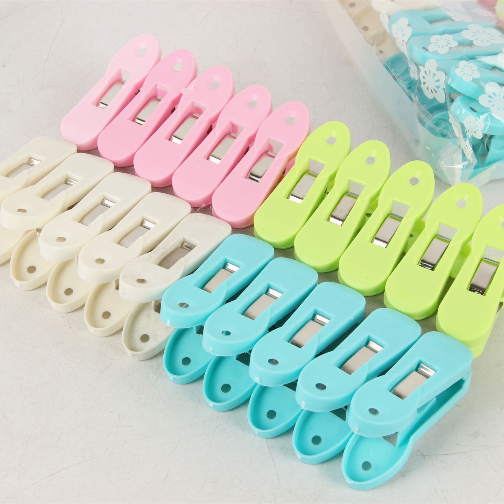 0126平面夹子 20只塑料衣裤晾晒夹 家居袜夹批发5元店货源