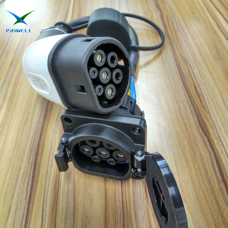 电动汽车充电桩转欧标转换器特斯拉卡宴转接头充电枪转换头